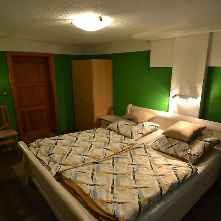 23 Gasthof *